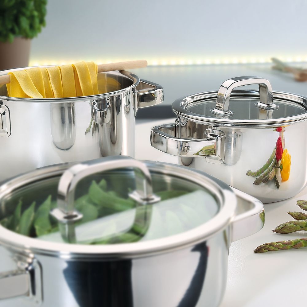 Spring - Pot series Finesse - Casserole with lid Ø 16 - 24 cm Spring - Pot series Finesse - Casserole with lid Ø 16 - 24 cm