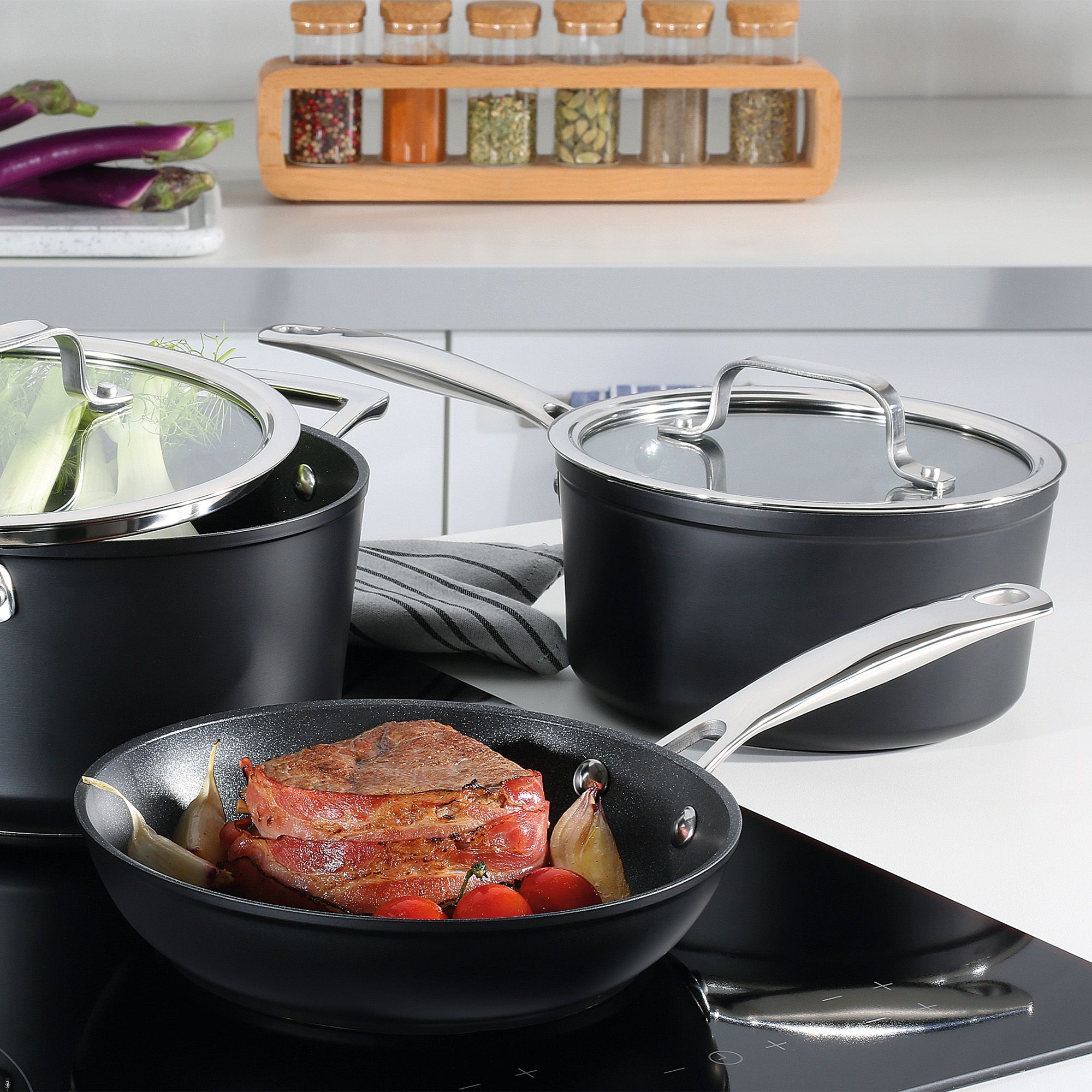 Spring - Frying pan - MERIDIAN INTENSE PRO - 28 cm