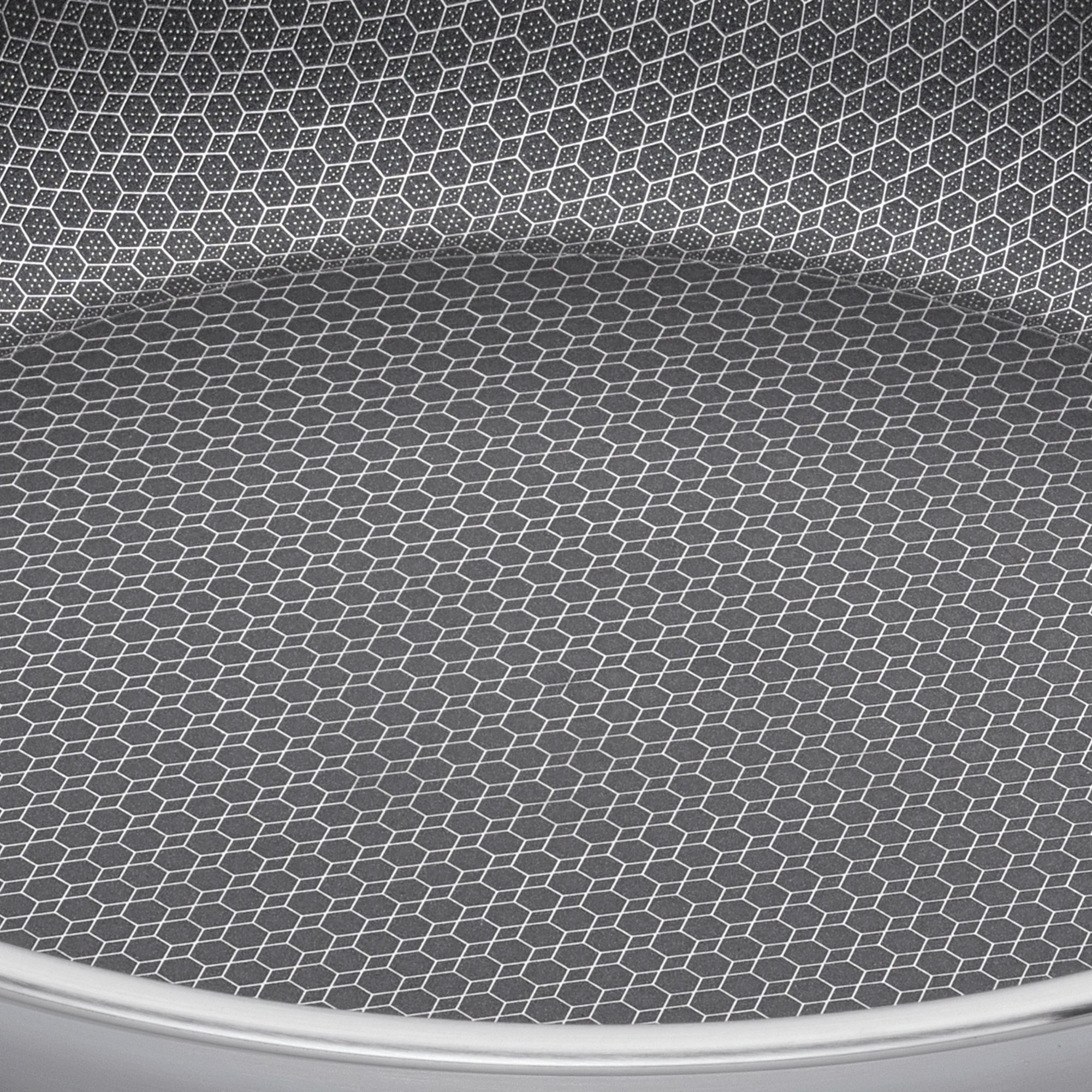 Spring - wok pan VULCANO CUT RESIST PURE - XL 28 cm Spring - wok pan VULCANO CUT RESIST PURE - XL 28 cm